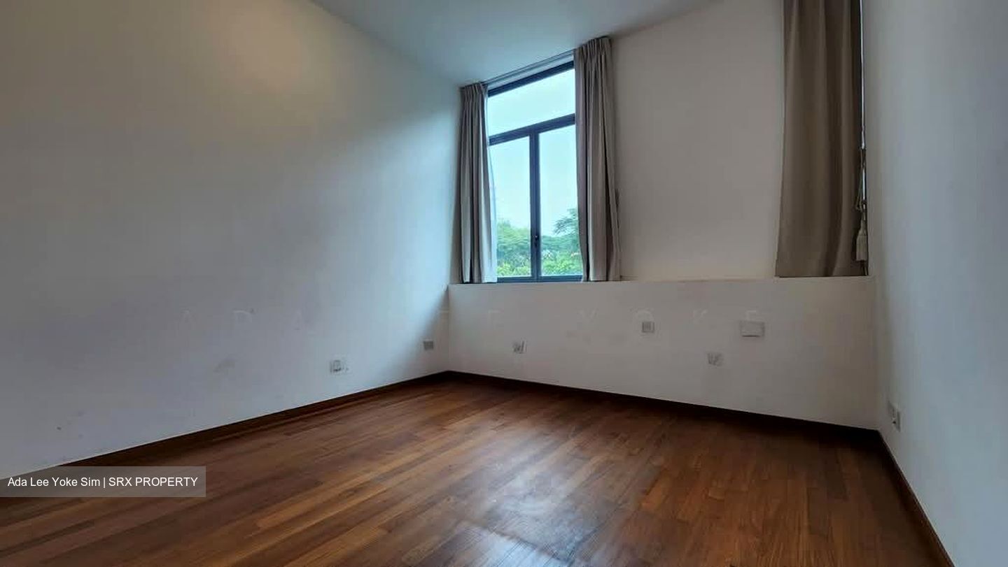 Holland Road (D10), Condominium #583849801